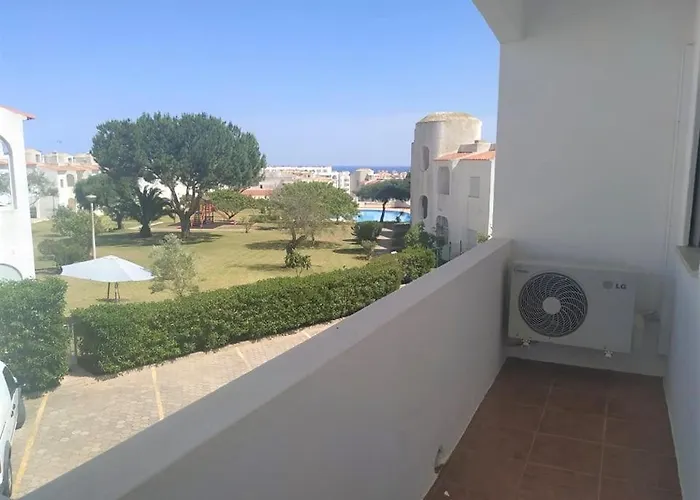 T3 1 Lote 9 Beira Mar - Casas & Papeis * Armação de Pêra